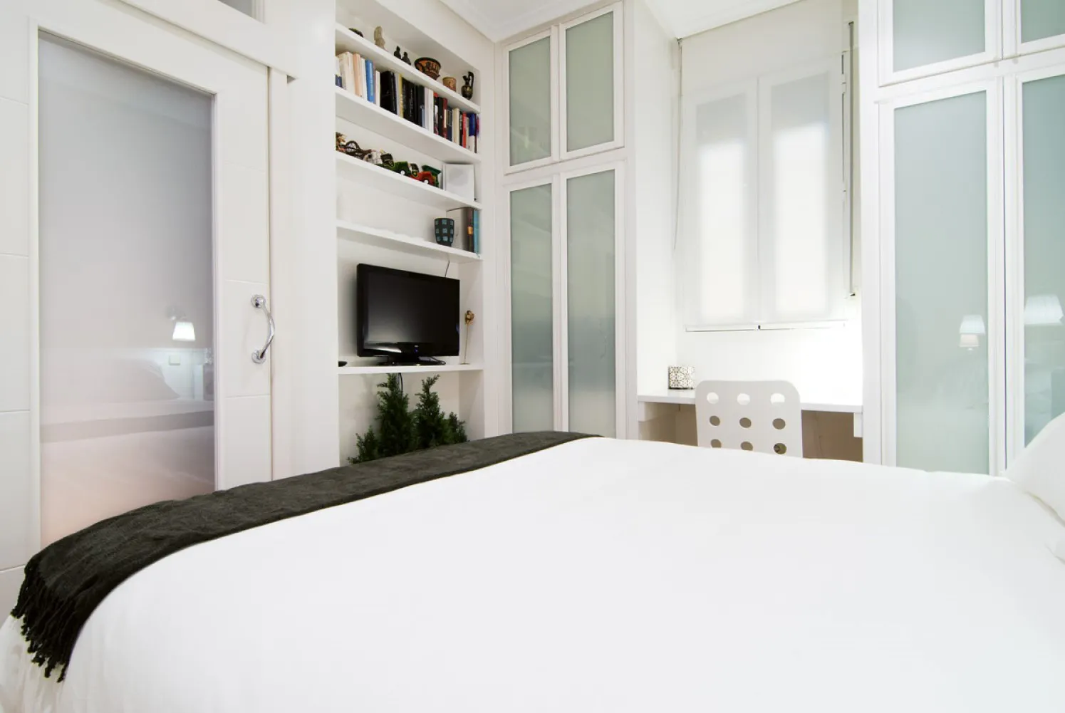 1-Bedroom Apartment in Calle de Justiniano, Madrid (1544121) ROOM 4