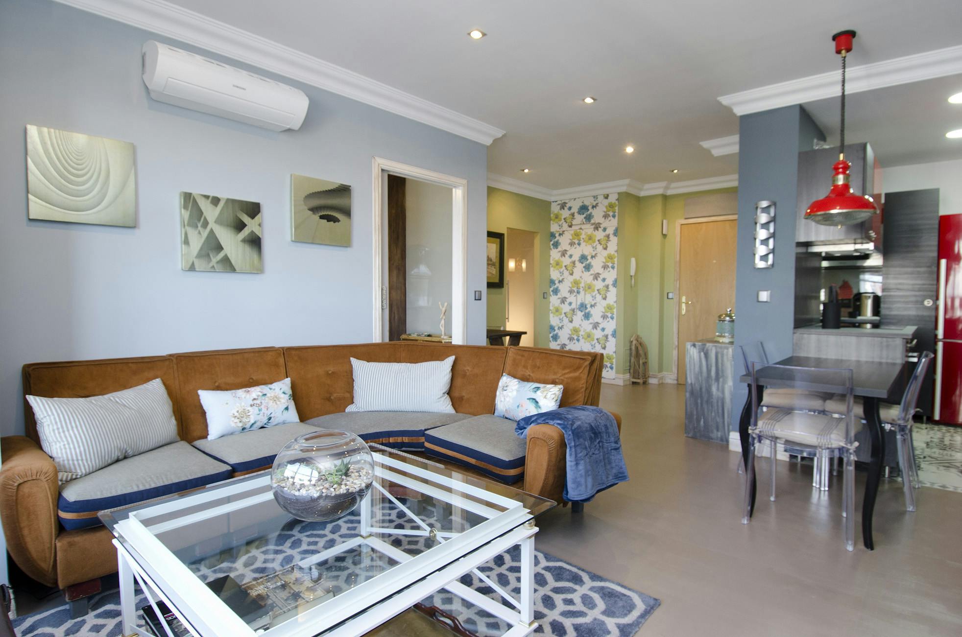 Calle de Orense, Madrid preview