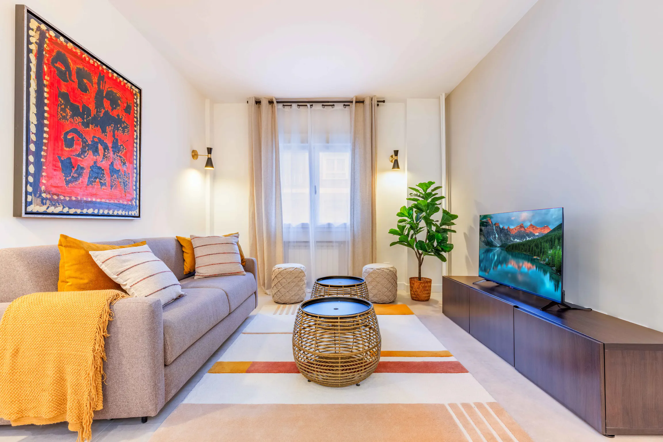 4-Bedroom Apartment in Calle de Cartagena, Madrid (1544154) ROOM 1