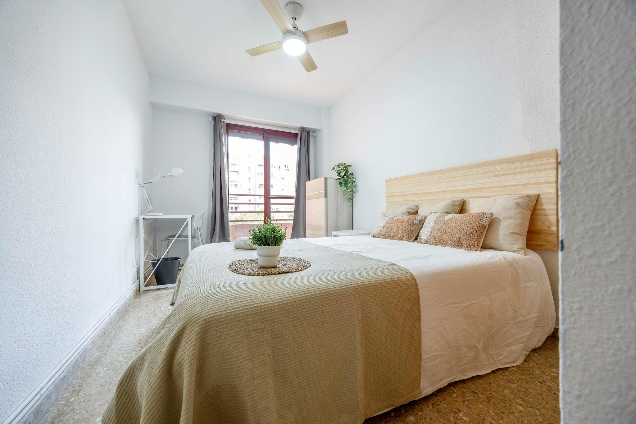 Carrer de Dolores Marqués, Valencia preview