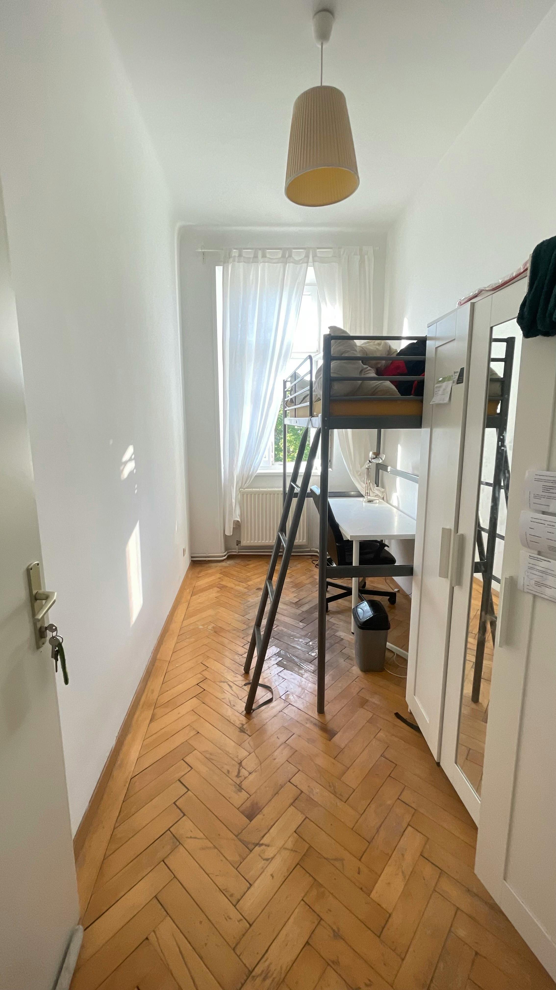 Private room for rent for €470 per month in Vienna, Breitenfurter Straße