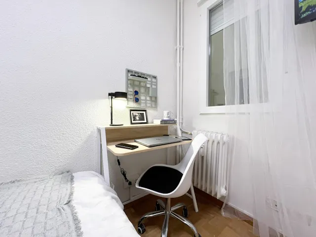 Private room in Avenida de Valladolid, Madrid (1544458) room image 2