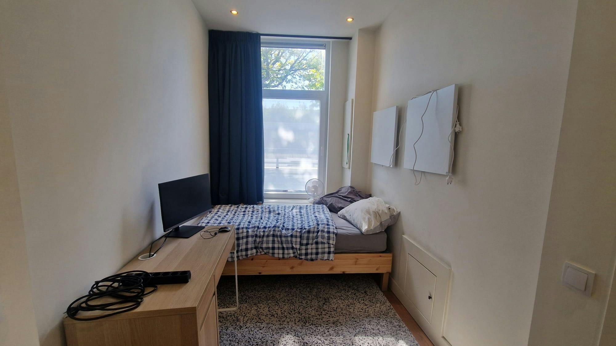 Kamer aan De Heemstraat, The Hague