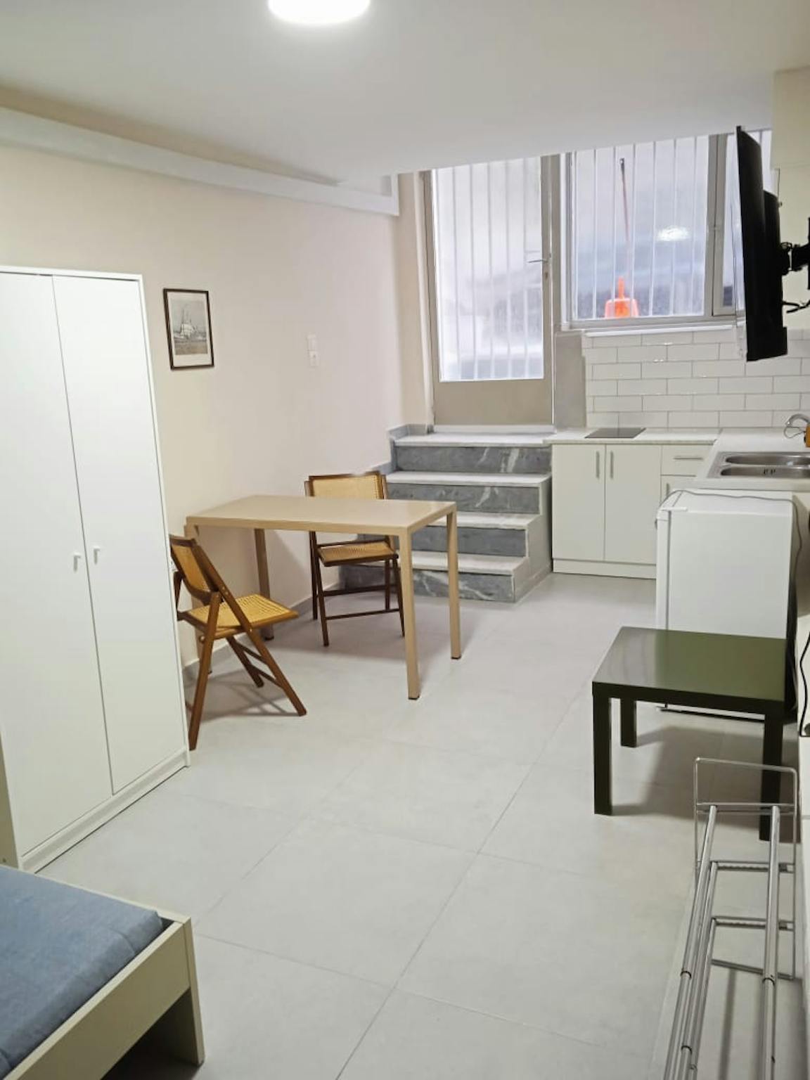 Pergamou, Athens preview