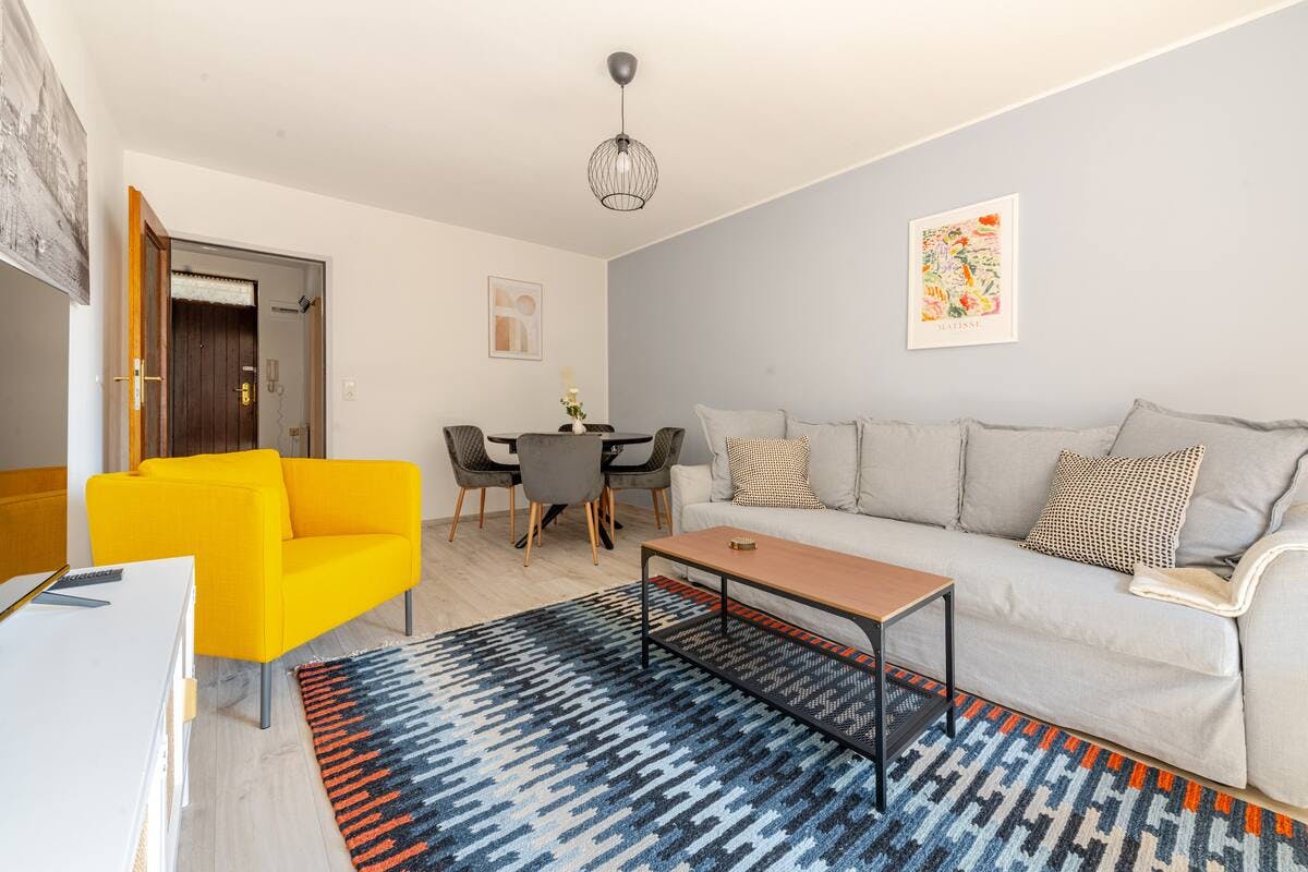 Appartement à louer pour 2 038 €/mois à Salzburg, Zillertalstraße