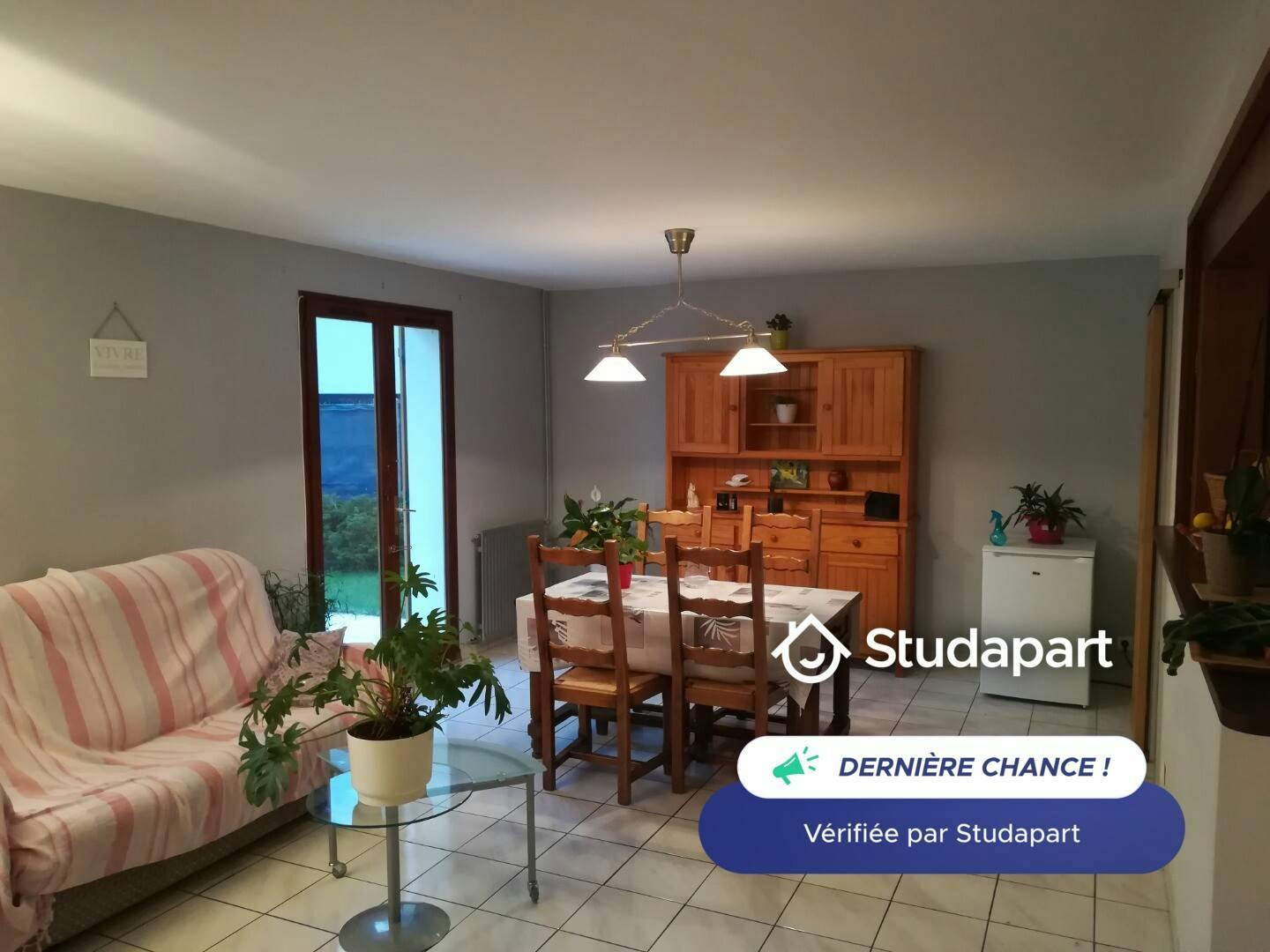 Maison à louer pour 560 €/mois à Saint-Germain-la-Blanche-Herbe, Rue des Portiques