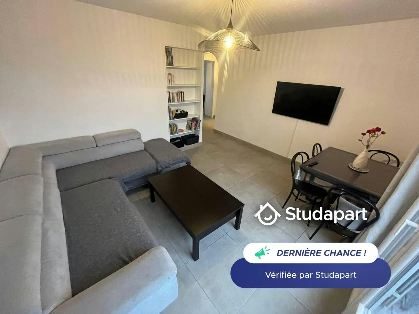 公寓 正在以 €1,200 的月租出租，其位于 Grenoble, Rue de Stalingrad
