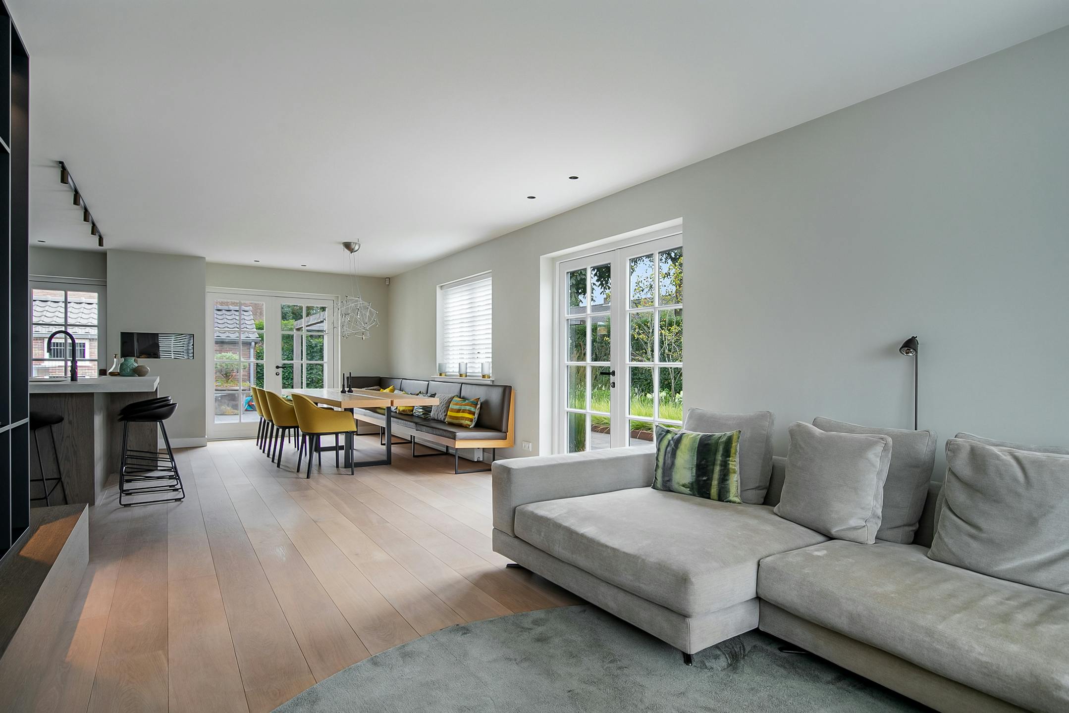 House for rent for €3,250 per month in Laren, Mendes da Costalaan