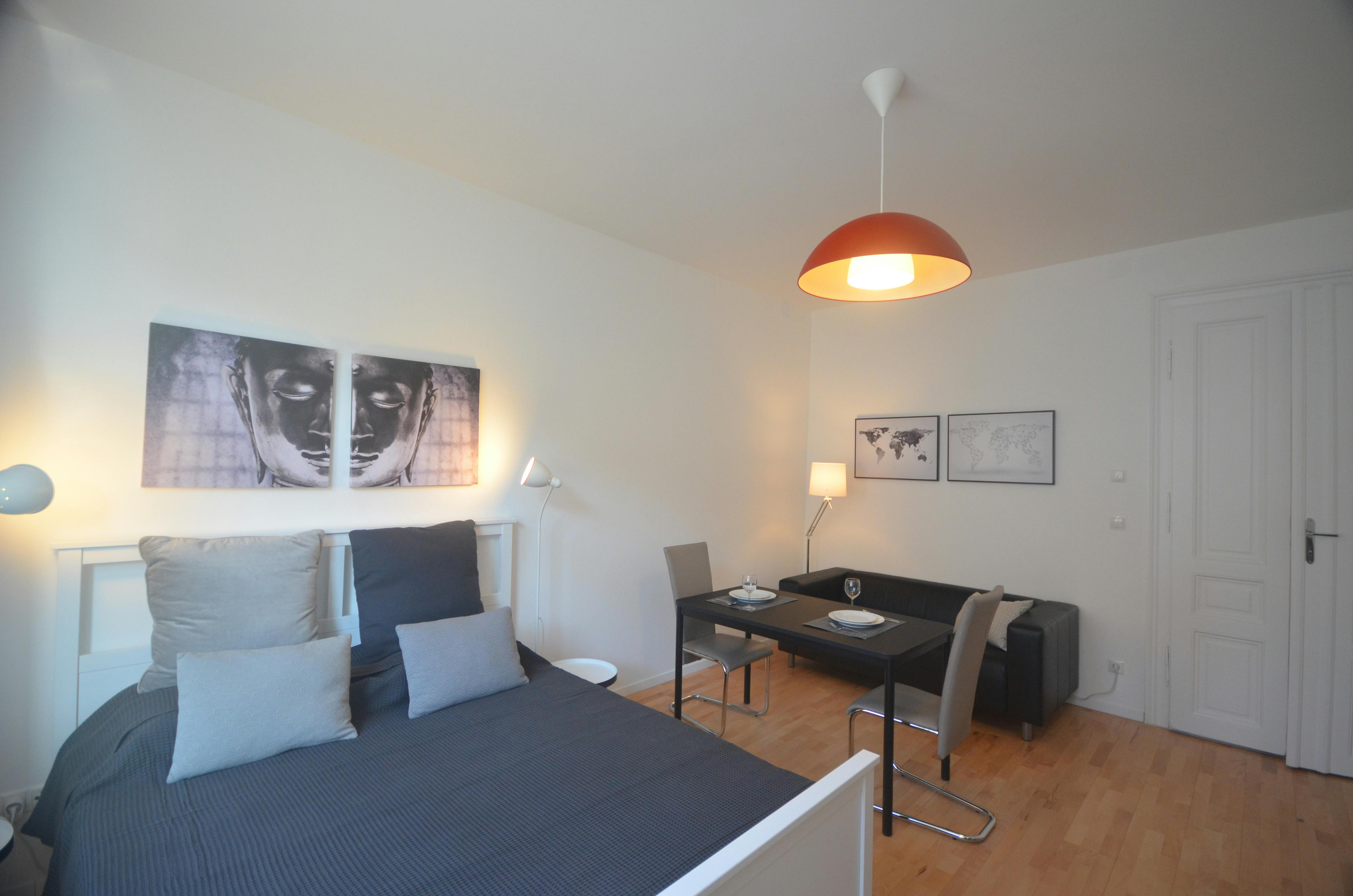 Apostelgasse, Vienna preview