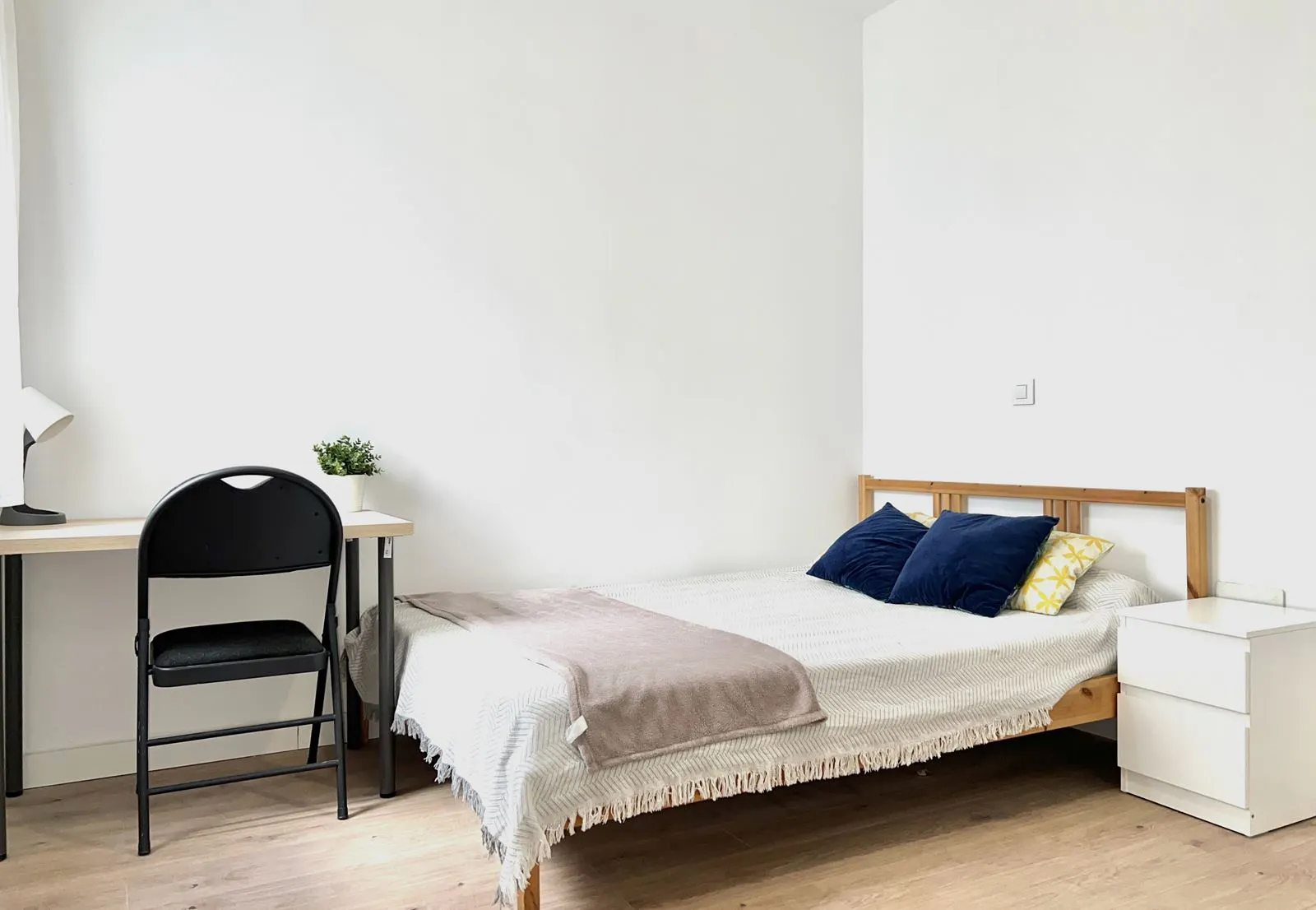Private room in Calle del Conde de Vistahermosa, Madrid (1544952) ROOM 3