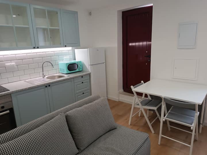 Appartement te huur voor € 850 per maand in Vila Nova de Gaia, Rua de Fervença