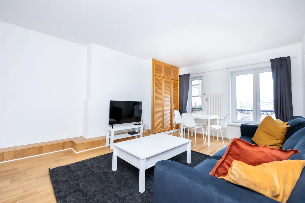 1-Bedroom Apartment in Boulevard Anspach, Brussels (1545057) ROOM