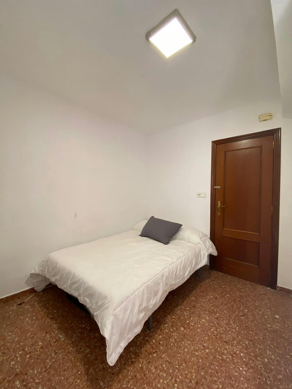 Calle de la Democracia, Valencia preview