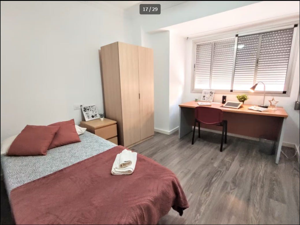 Private room in Carrer Mendizábal, Burjassot (1545130) room image 1