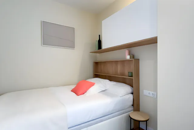 Private room in Calle Donoso Cortés, Madrid (1545181) room image 1