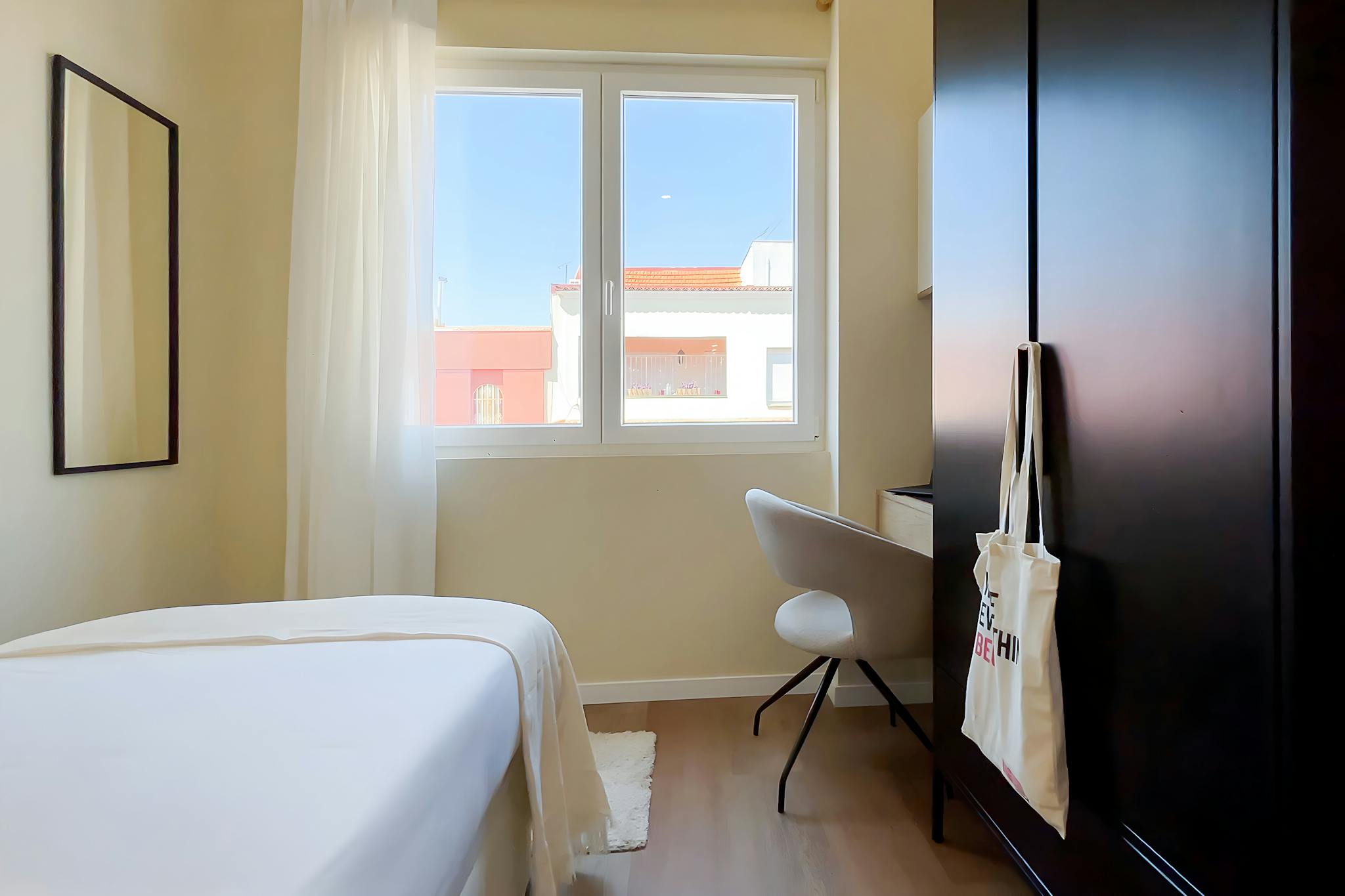 Calle Donoso Cortés, Madrid preview