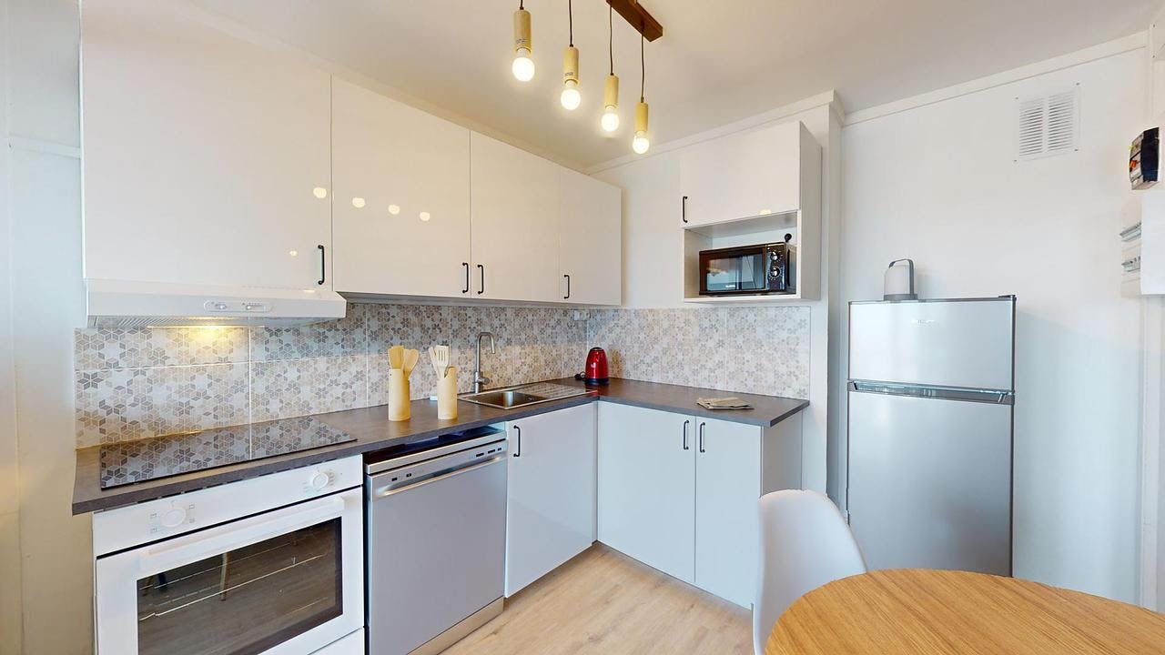 Apartment Bron, 69m² — photo 5