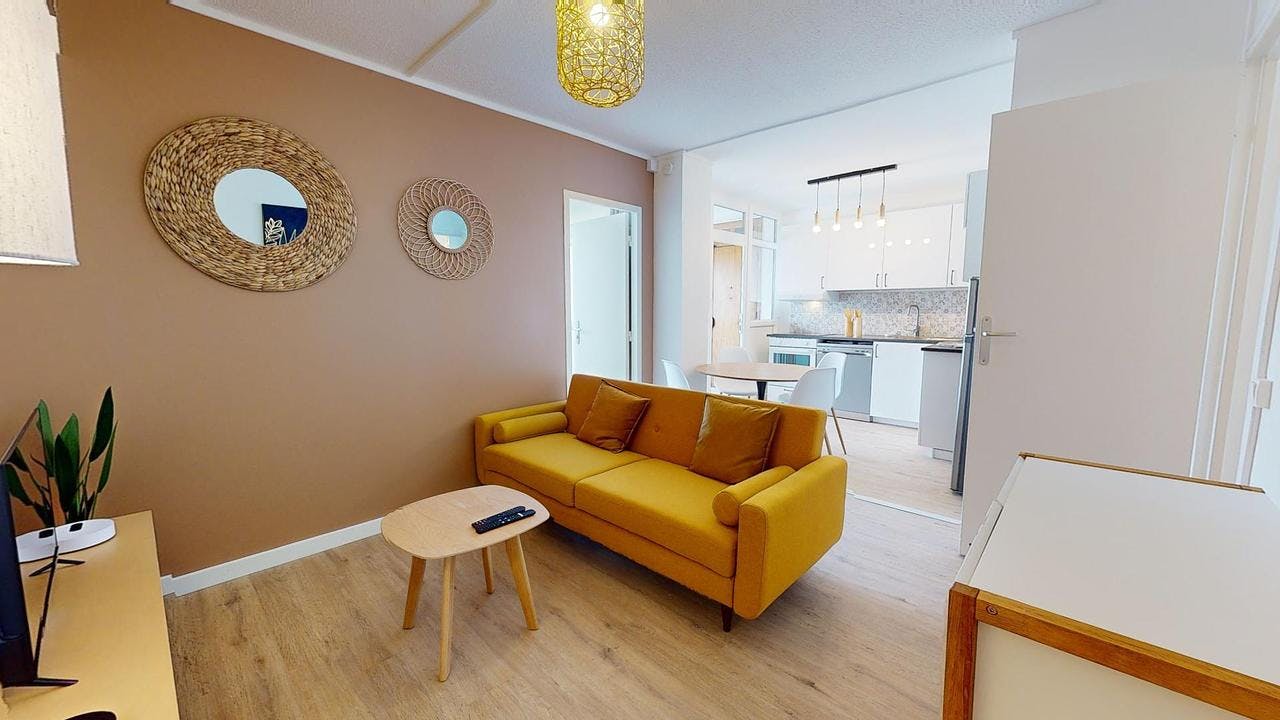 Apartment Bron, 69m² — photo 7