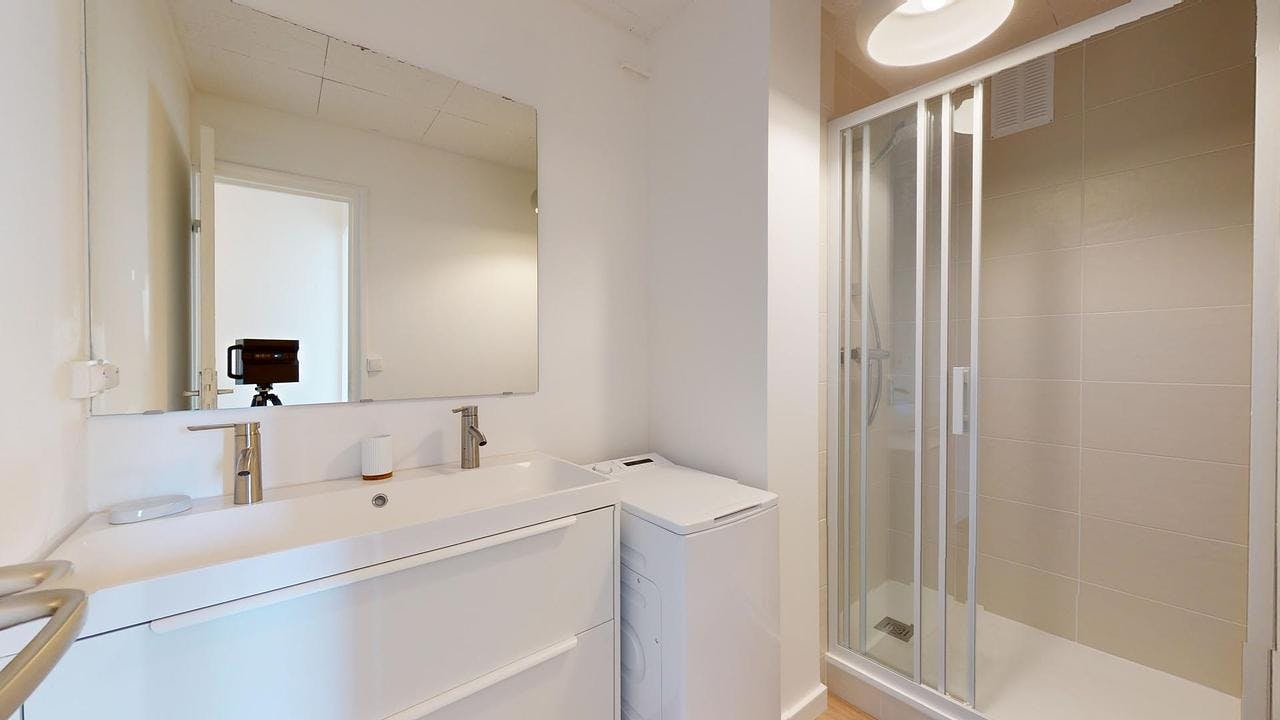 Apartment Bron, 69m² — photo 8