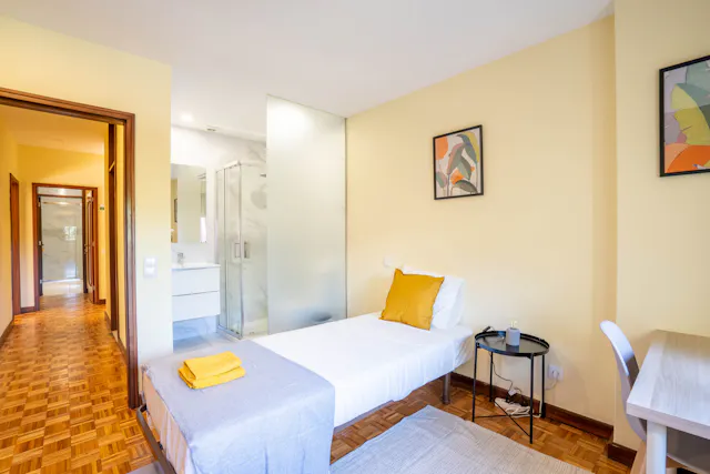 Private room in Rua do Campo Alegre, Porto (1545243) room image 1