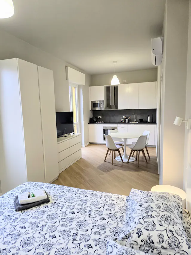 1-Bedroom Apartment in Via Marco Polo, Monza room image 1