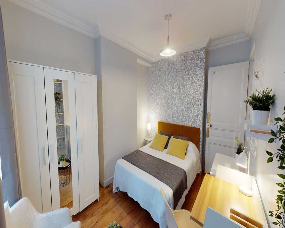Private room in Avenue de la Bourdonnais, Paris (1545279) room image 2