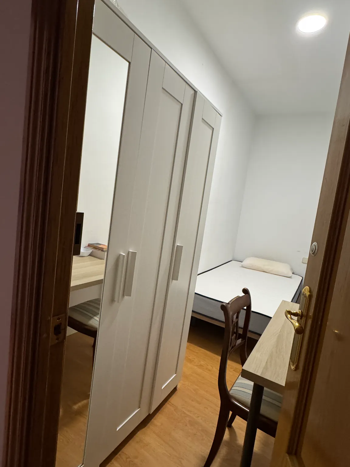 Carrer de Calàbria, Barcelona preview