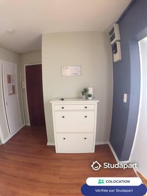 私人房间 正在以 €450 的月租出租，其位于 Blois, Avenue du Maréchal Maunoury