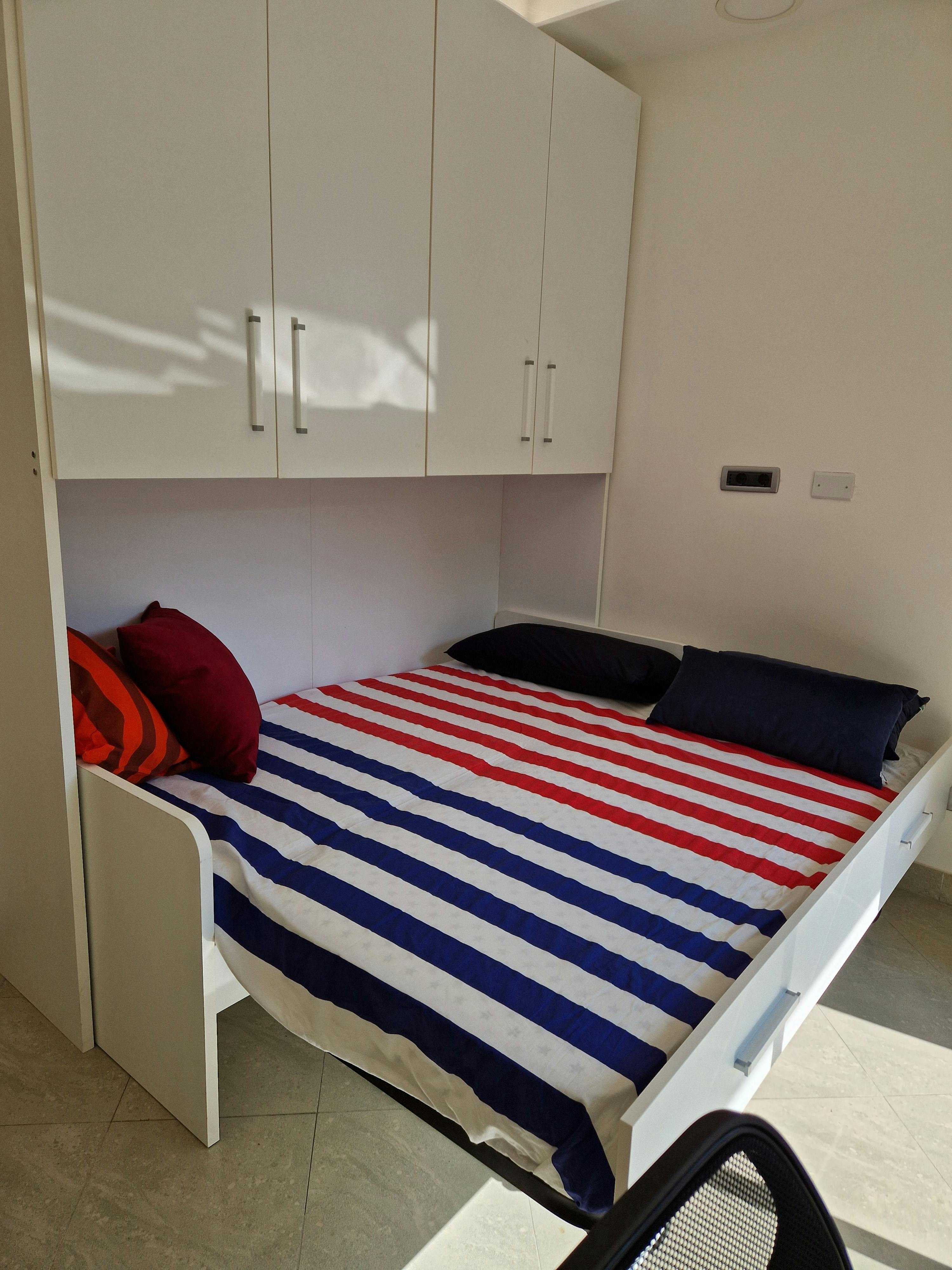 Double room Turin, 1 bed, 11m² — photo 2