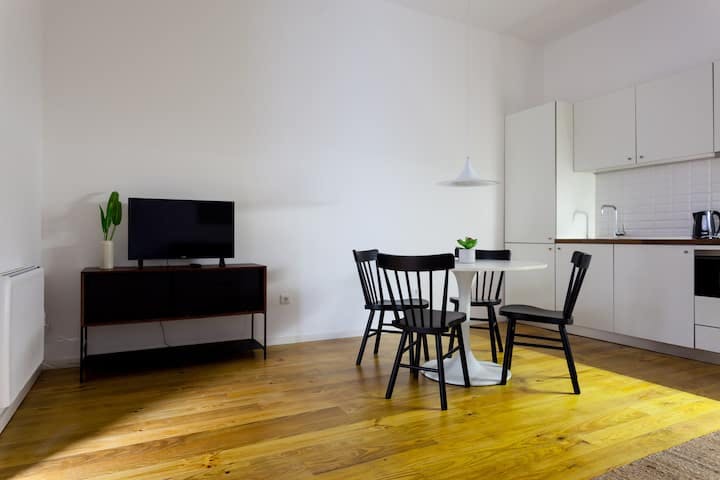 Lägenhet att hyra för 790 € i månaden i Porto, Rua de Santa Catarina
