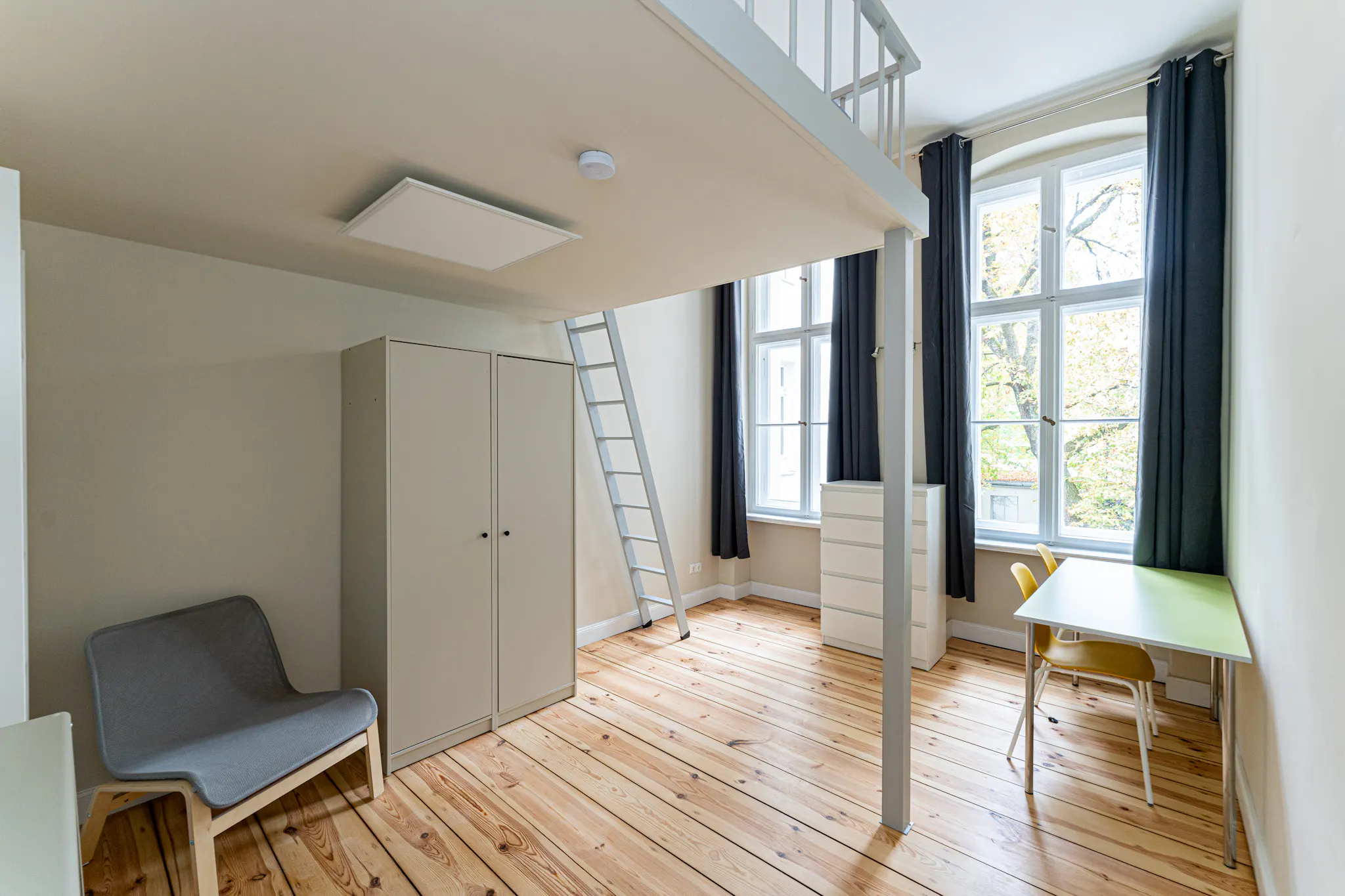 Leibnizstraße, Berlin preview