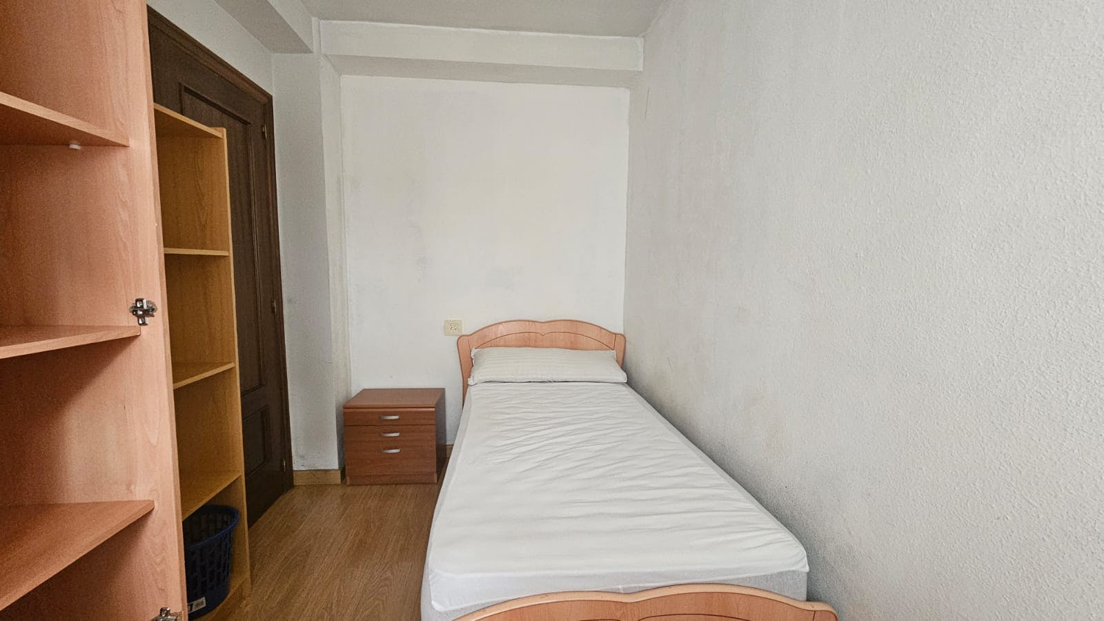 Habitación privada en alquiler por 290 € al mes en Salamanca, Calle El Tomillar