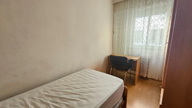 Private room in Calle El Tomillar, Salamanca (1545802) room image 2
