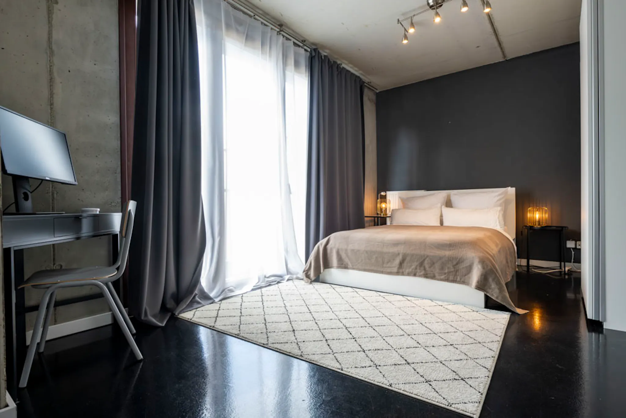 Linienstraße, Berlin preview