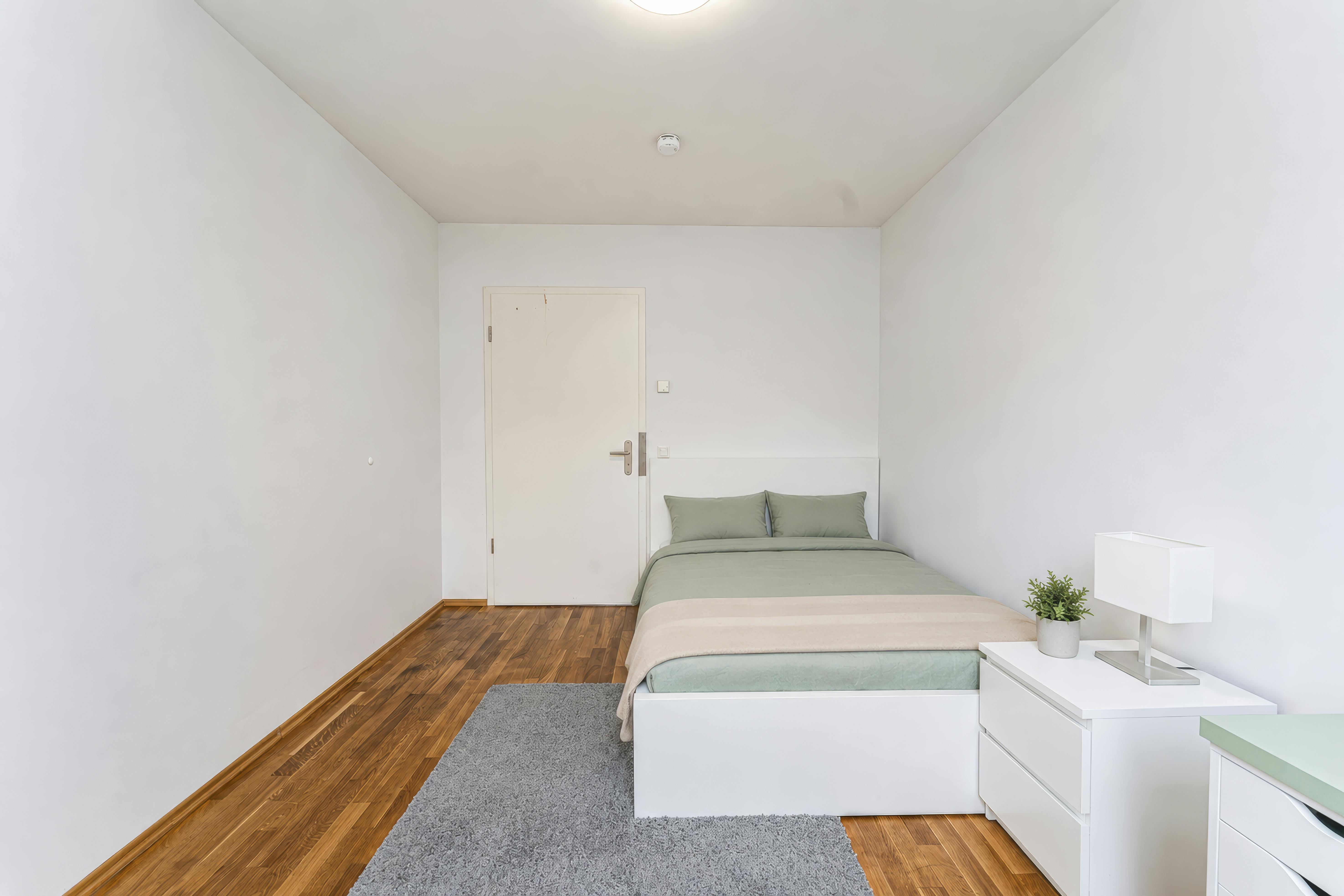 Schnellerstraße, Berlin preview