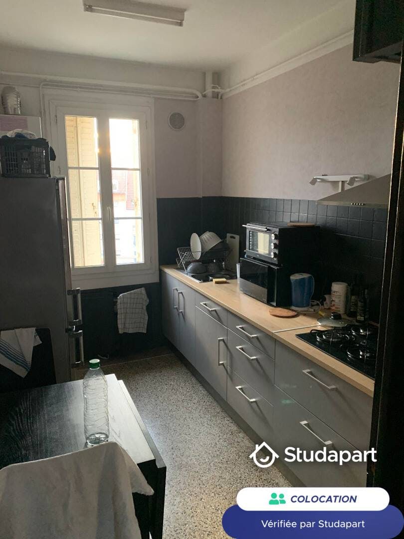 Private room for rent on Rue Sambin, Dijon