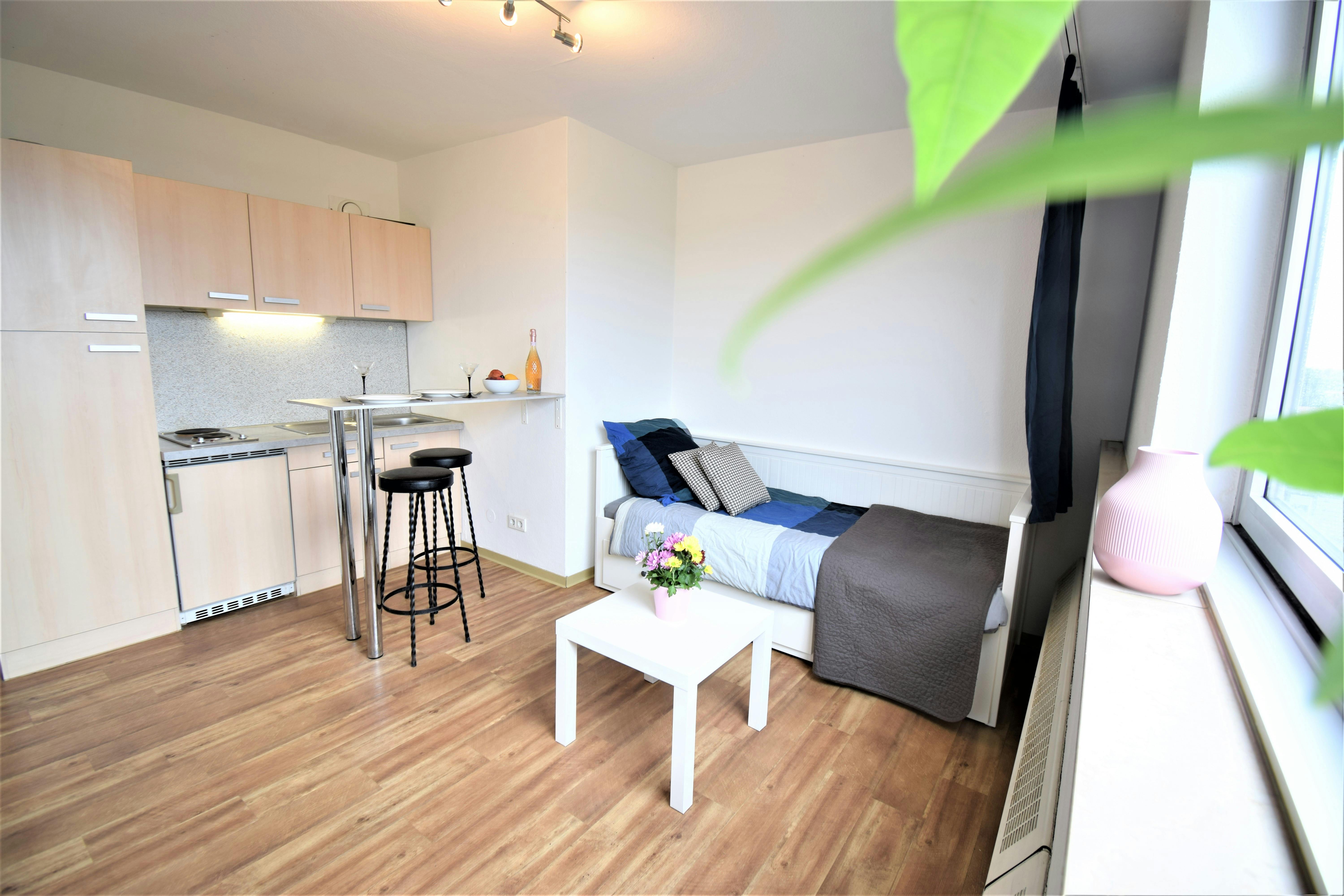 Monolocale in affitto a 1199 € al mese a Köln, Myliusstraße