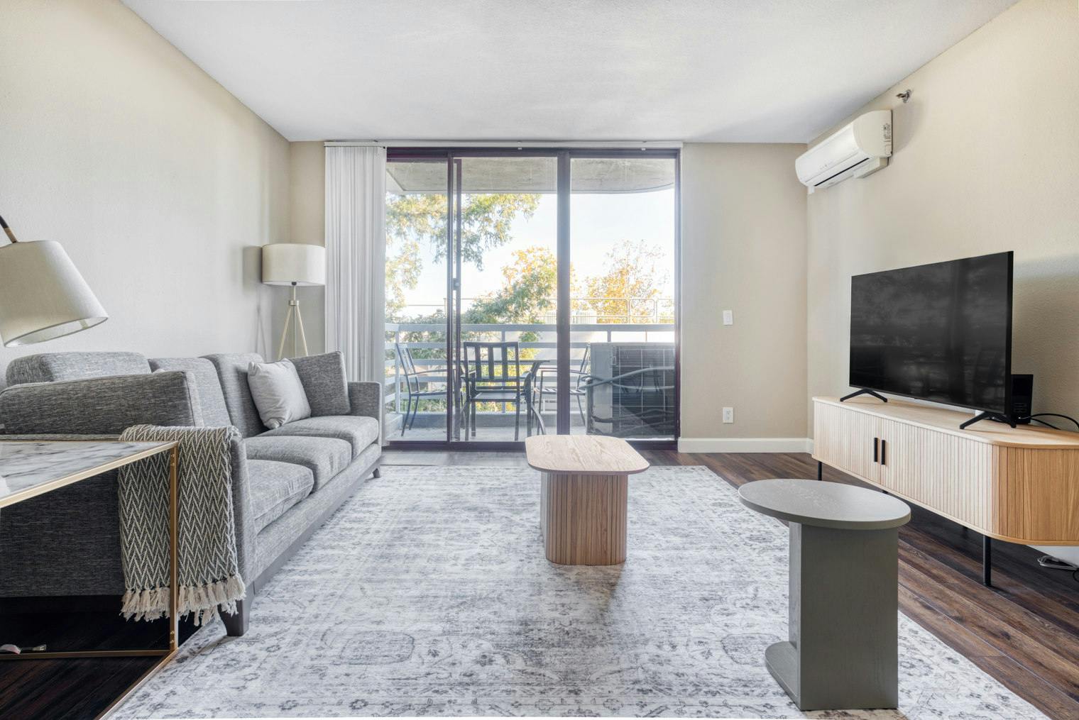 Apartamento en alquiler por $7,734 al mes en Cupertino, Stevens Creek Boulevard
