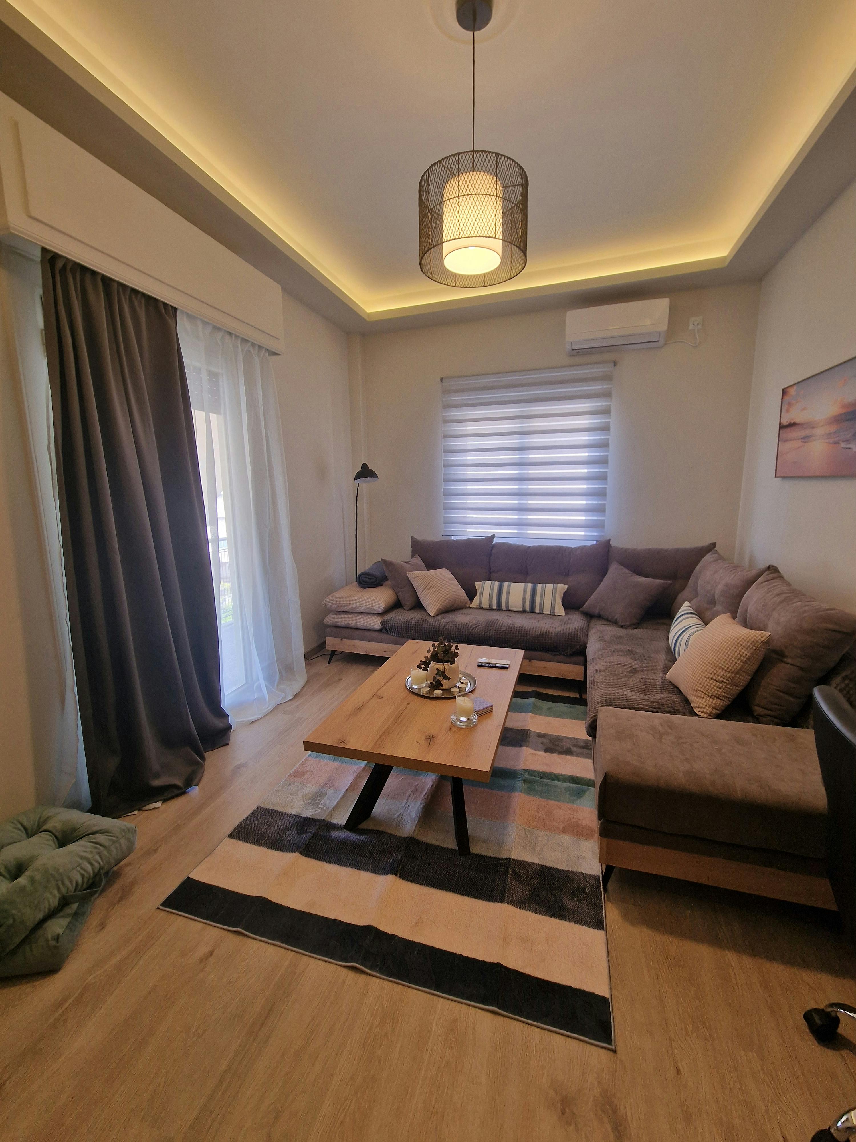 Liosion, Athens preview