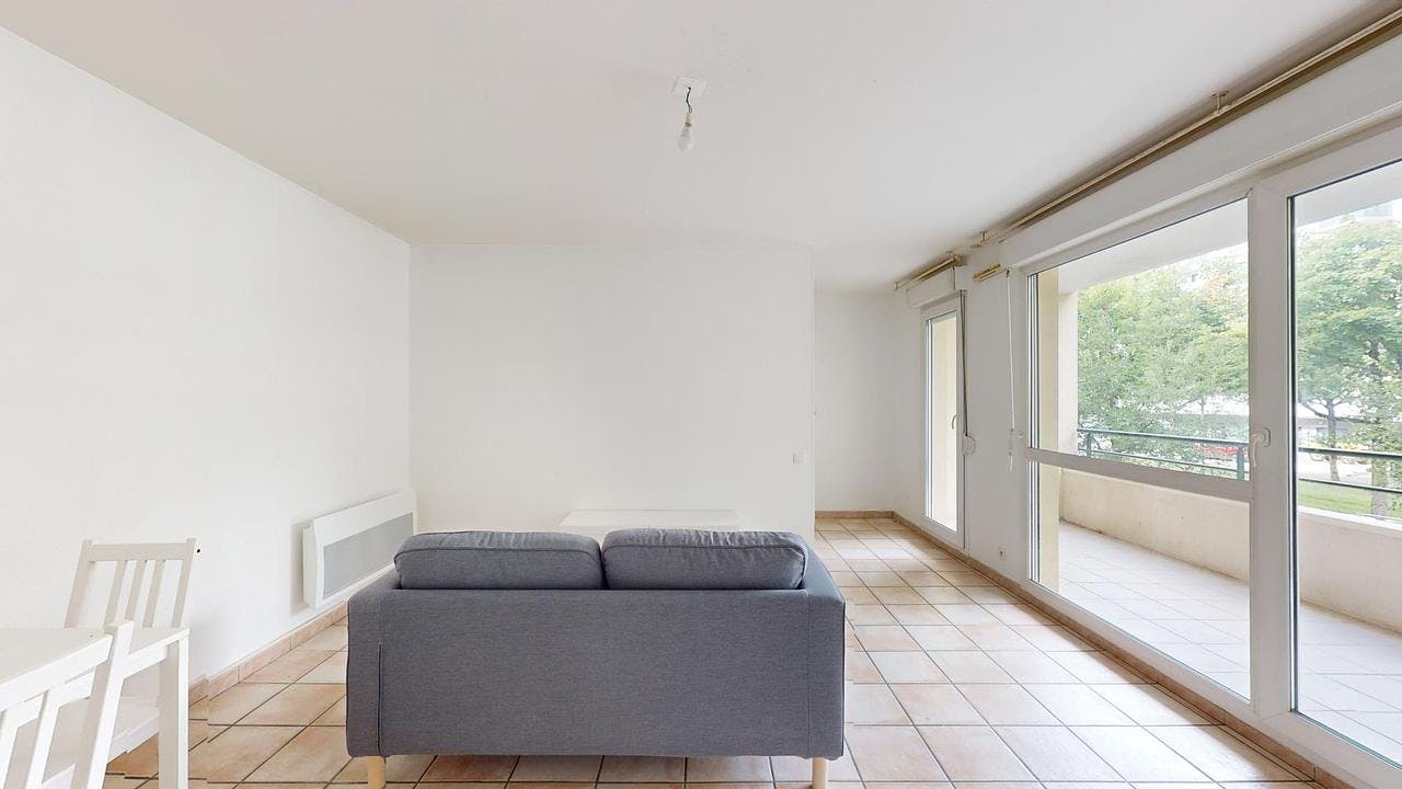 Apartamento para alugar por € 800 por mês em Dijon, Avenue de Langres
