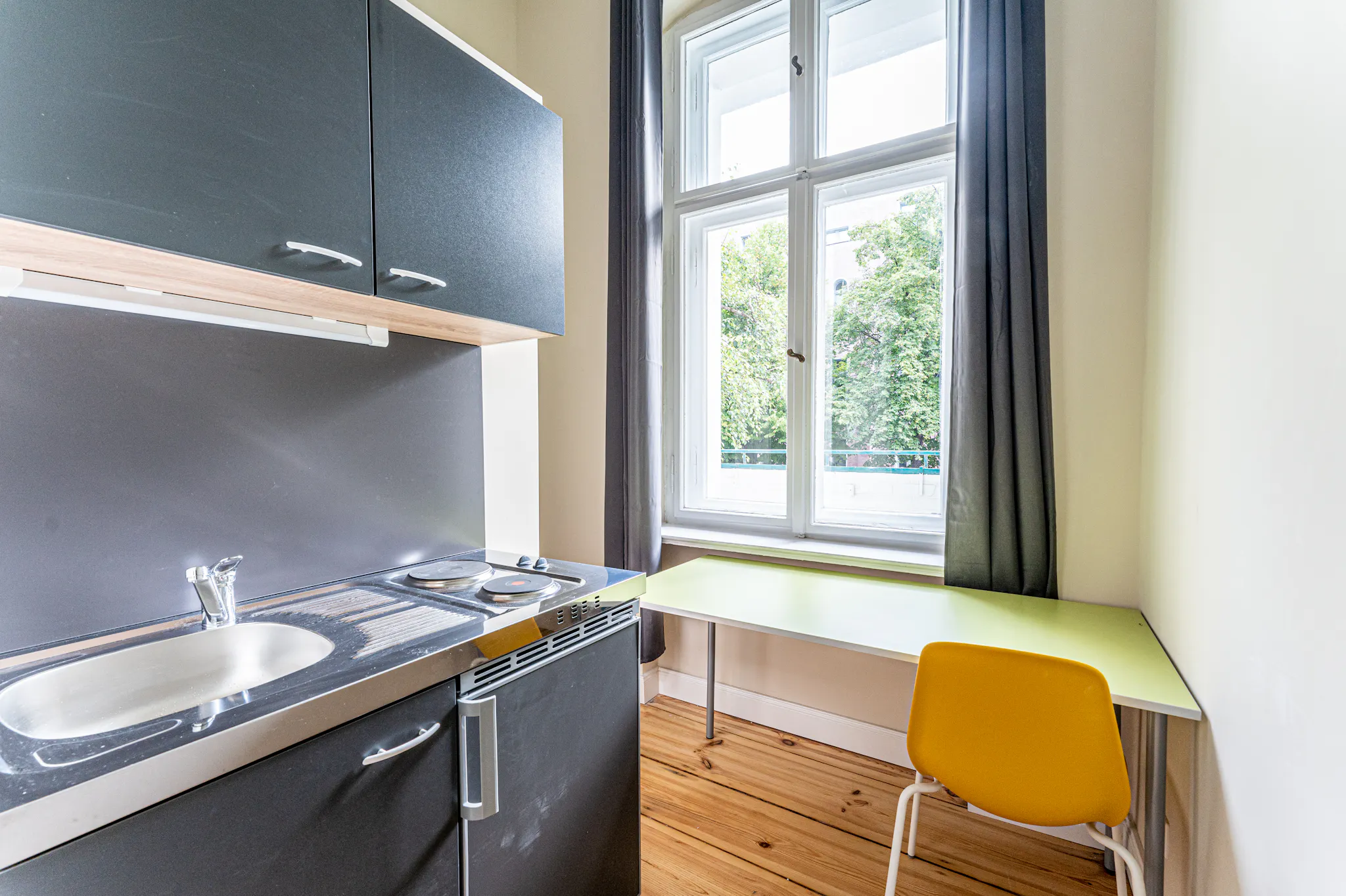 Leibnizstraße, Berlin preview