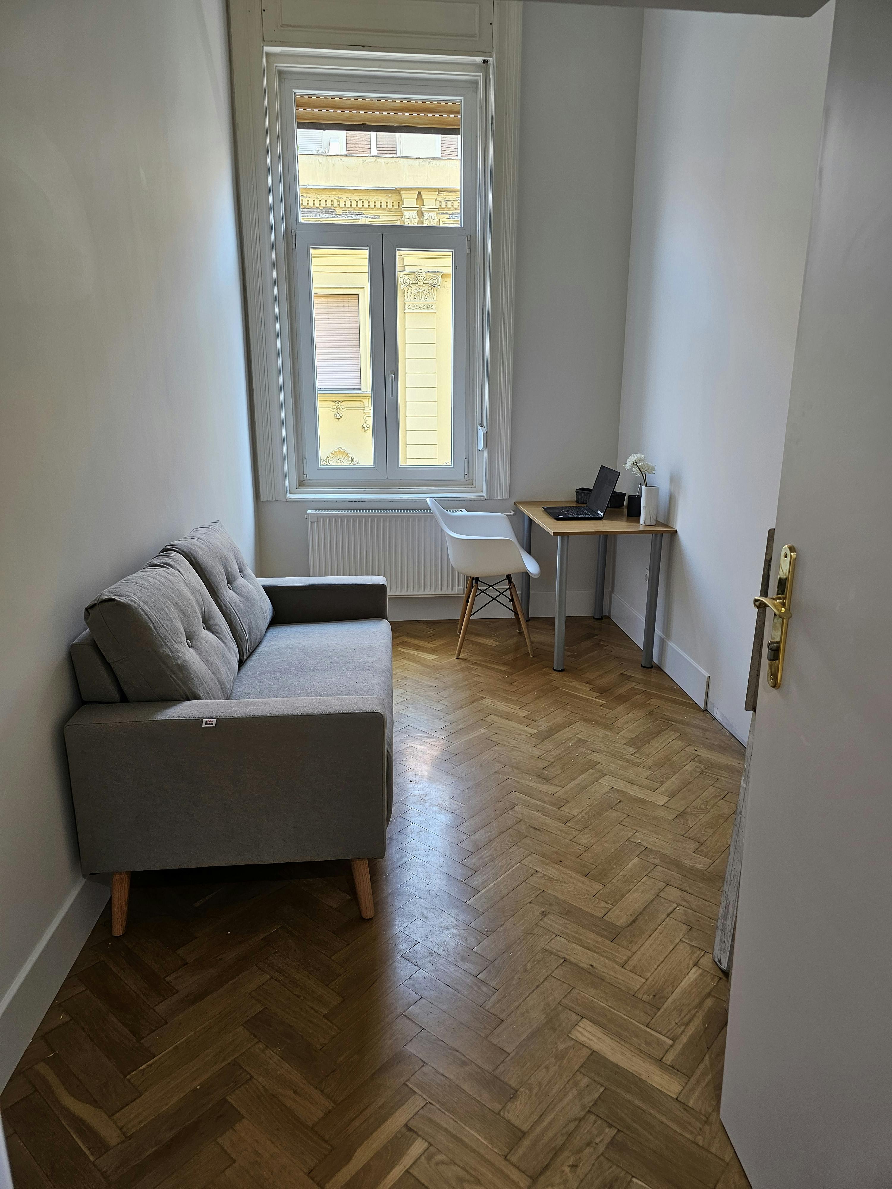Apartment Budapest, 1 bed, 15m² — photo 10