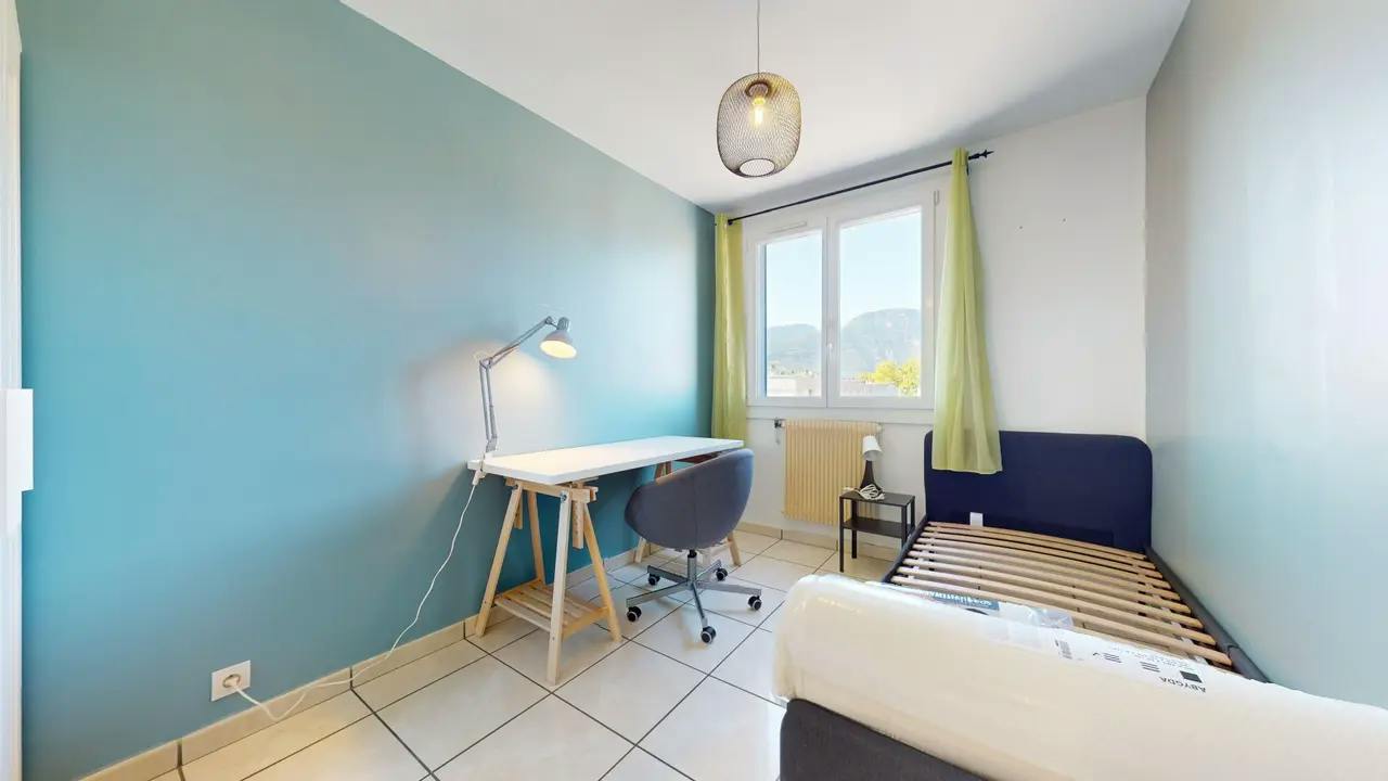 Private room in Rue Marius Riollet, Grenoble (1546204) room image 1
