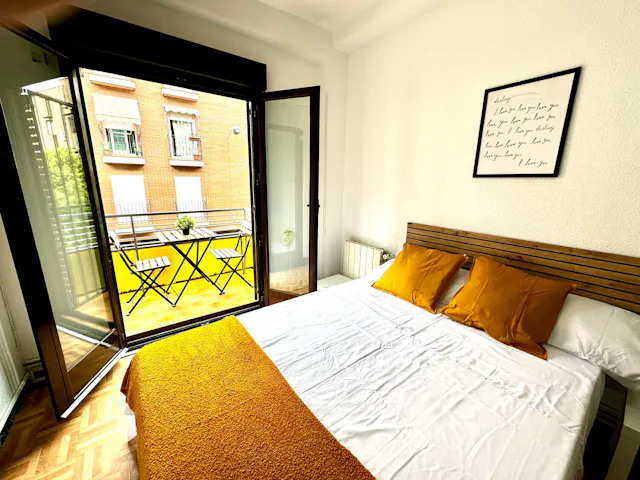 Private room in Calle Alejandro Sánchez, Madrid (1546229) room image 1
