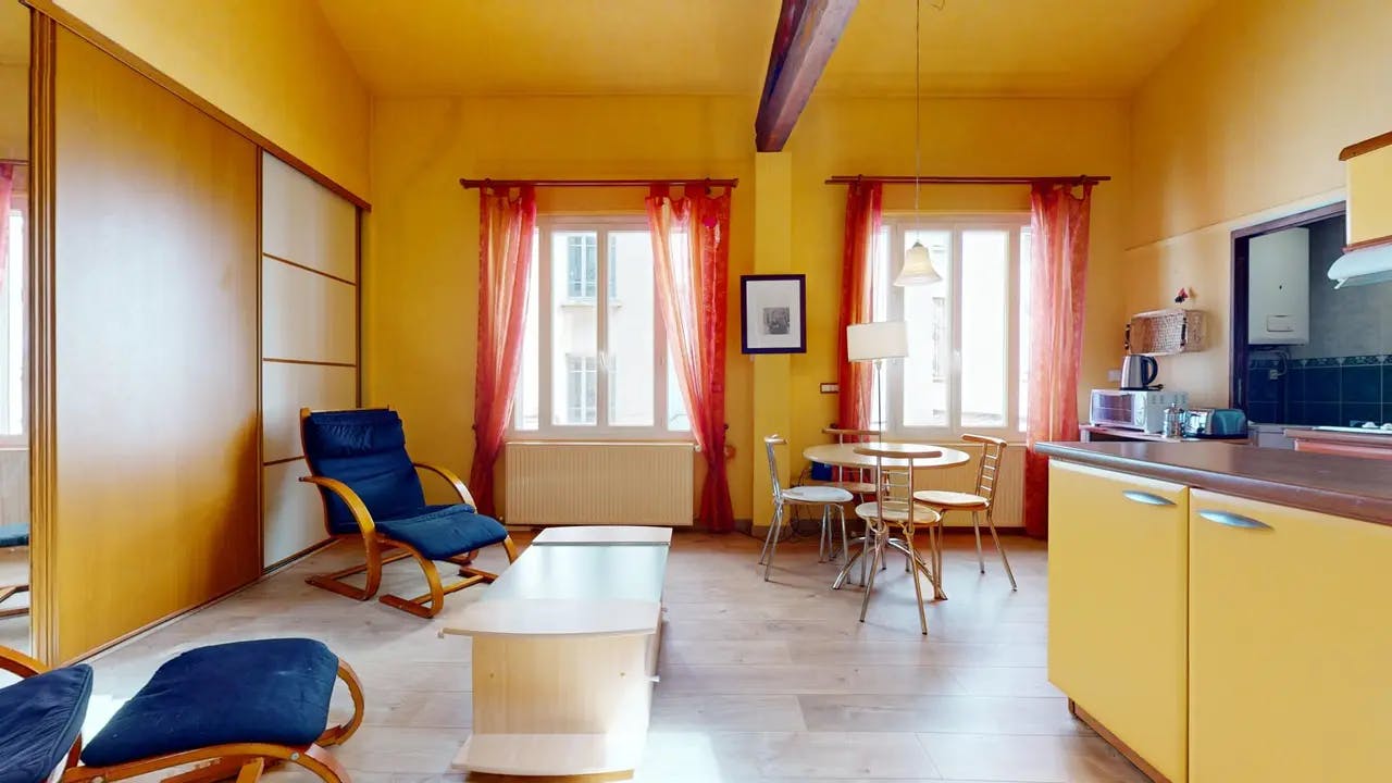 Studio for rent for €881 per month in Lyon, Rue Waldeck-Rousseau