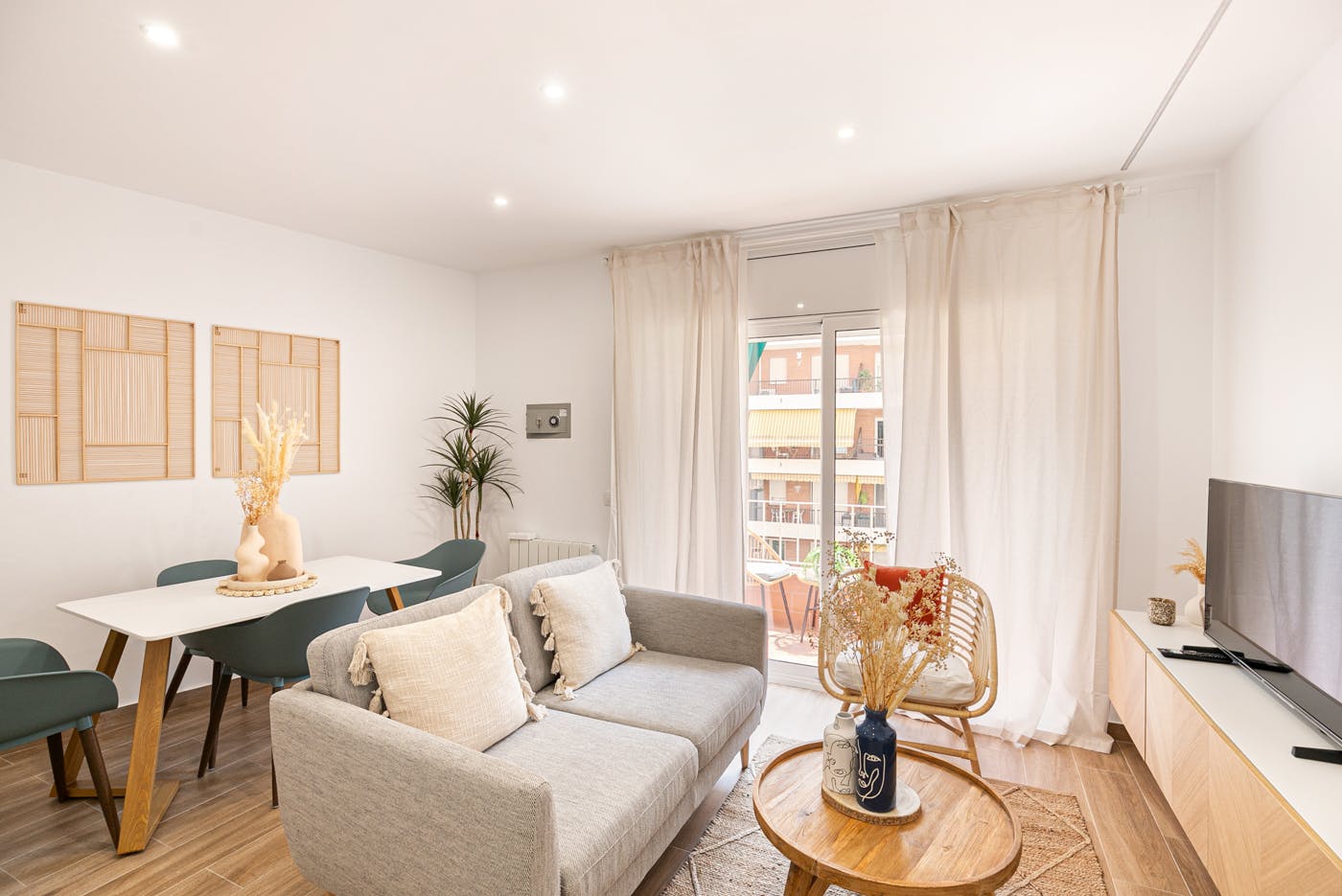 Travessera de les Corts, Barcelona preview