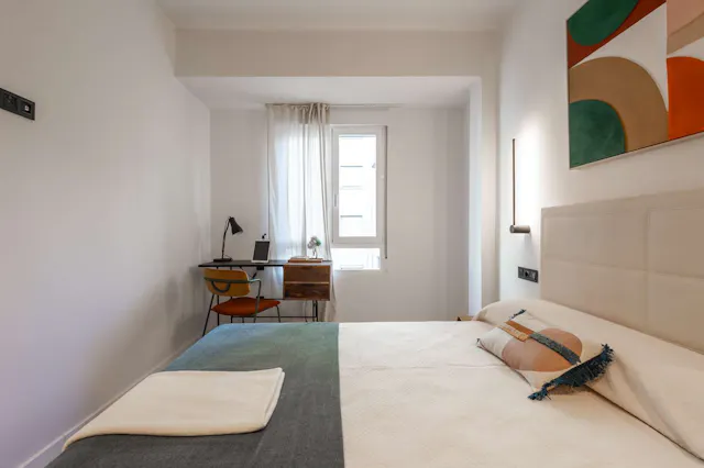 Private room in Carrer de la Pobla del Duc, Valencia (1546353) room image 1