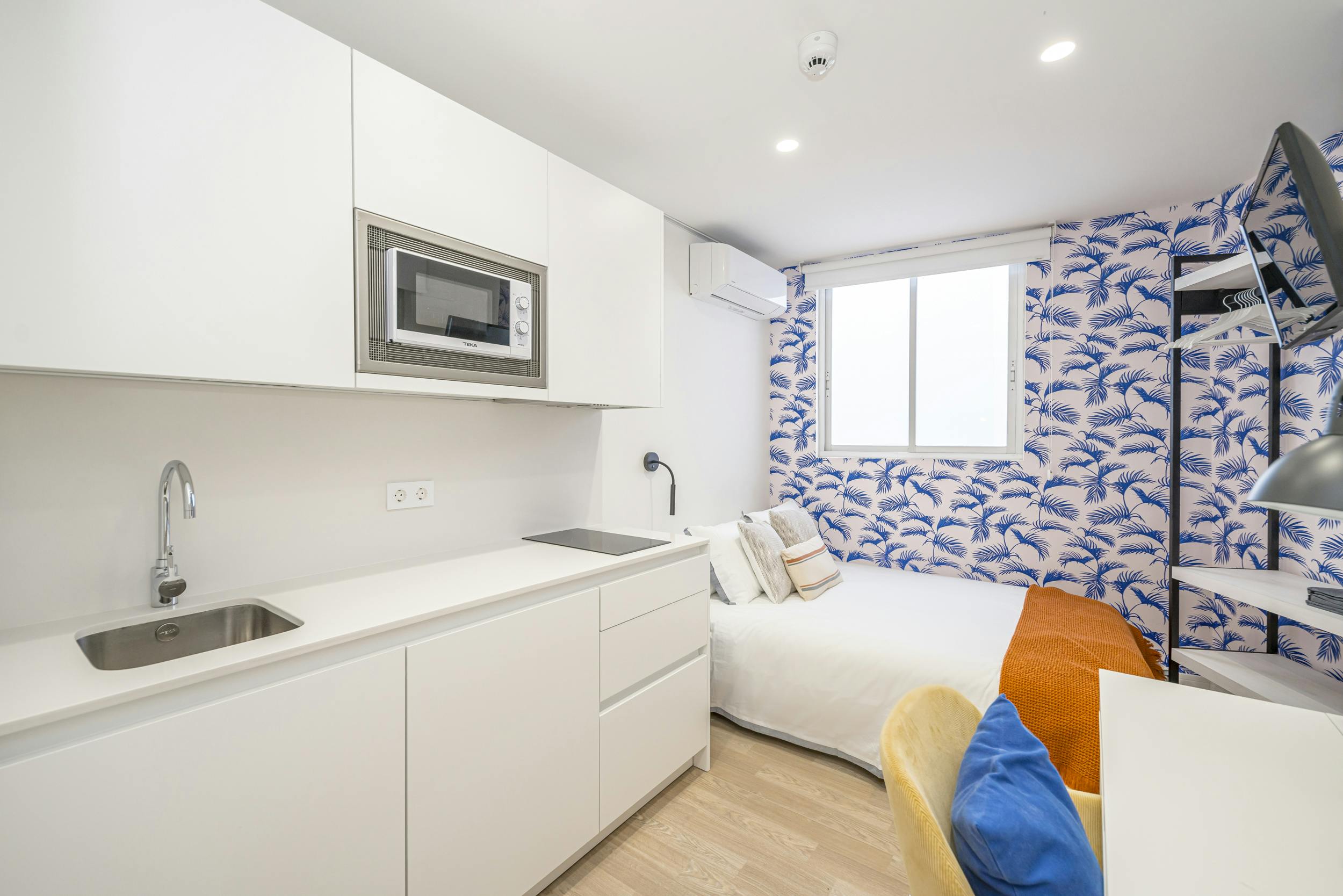 Private room for rent for €1,150 per month in Málaga, Calle San Juan