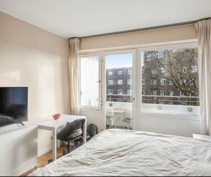 Studio zu mieten für 1.250 € pro Monat in Hamburg, Ohlsdorfer Straße