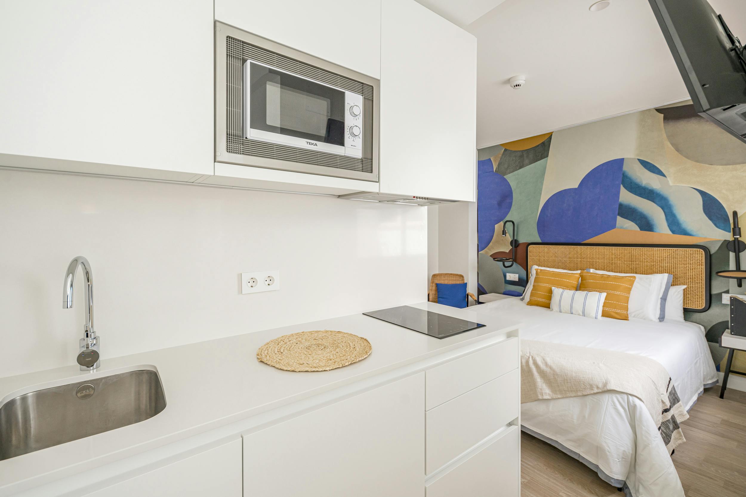 Private room for rent for €1,600 per month in Málaga, Calle San Juan